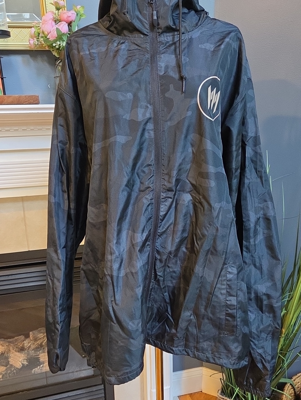 Men's Memphis May Fire- Black Camo Hooded Windbreaker Jacket Size 2xl